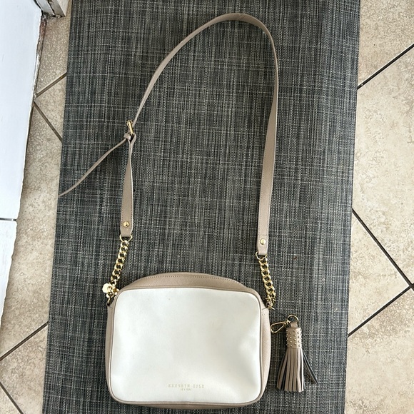 Kenneth Cole shoulder bag - Picture 1 of 3
